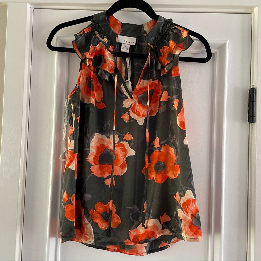 Kenar women’s sleeveless silk floral blouse size small, new with tags